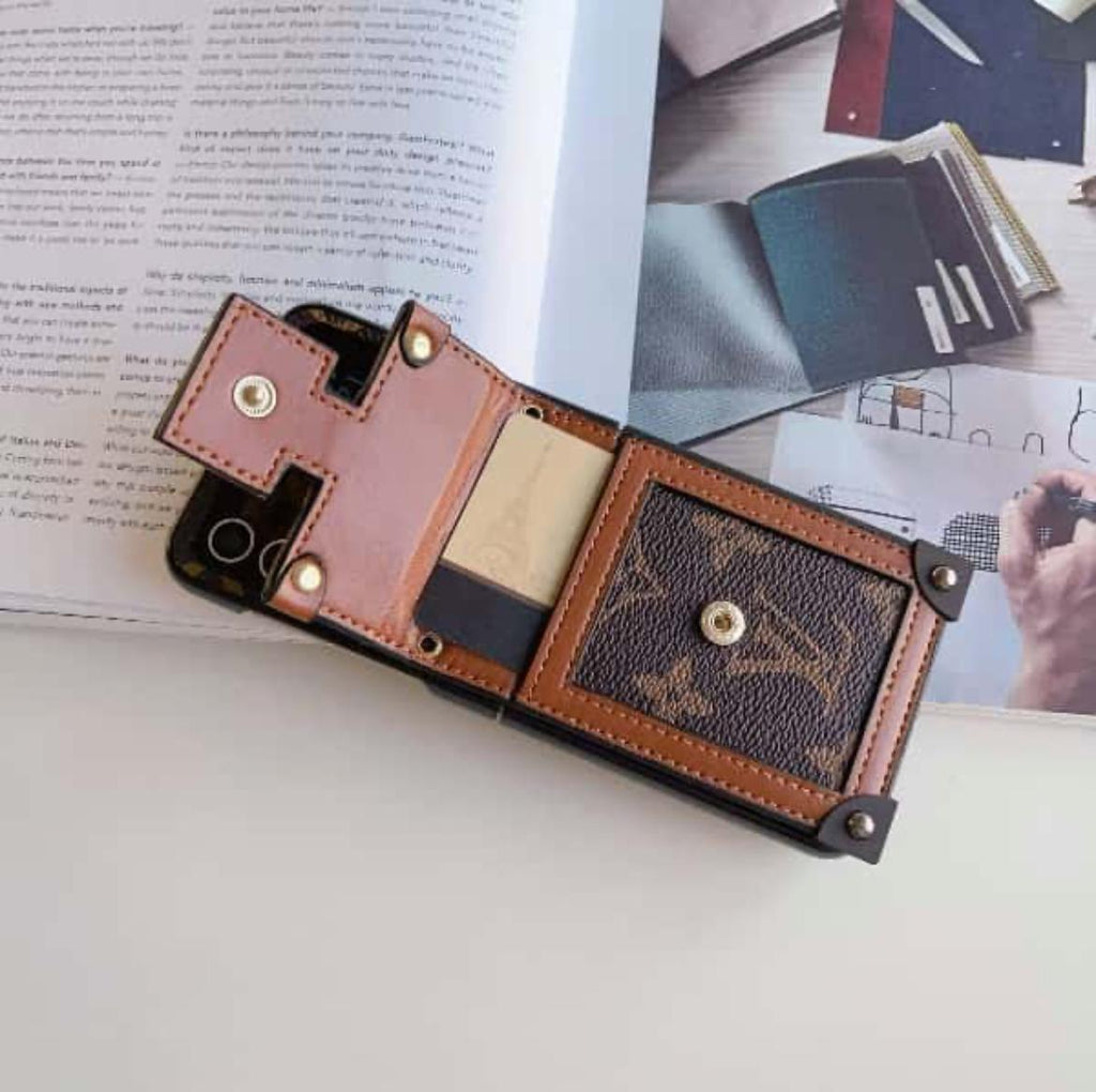 Luxury Crossbody Trunk Case